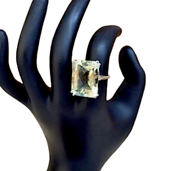 VINTAGE Emerald Cut Green Amethyst Solitaire Gemstone Sterling Silver Ring Sz 7 - Picture 3 of 16